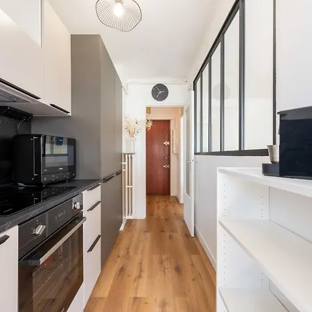 1-br With Terrace Palm Close To Beaches * קאן