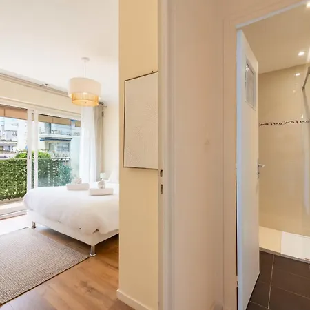 1-br With Terrace Palm Close To Beaches * קאן