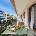 Lägenhet 1-br With Terrace Palm Close To Beaches